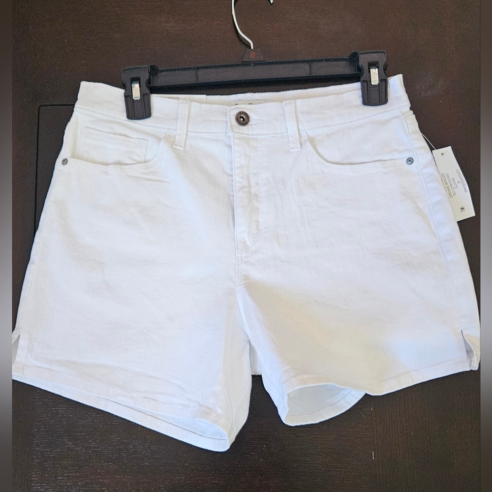 Jessica Simpson Side Slit High Rise Relaxed Fit Shorts